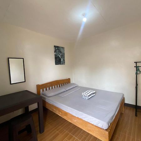 פנגלאו Alona Bohol Backpackers Hostel מראה חיצוני תמונה