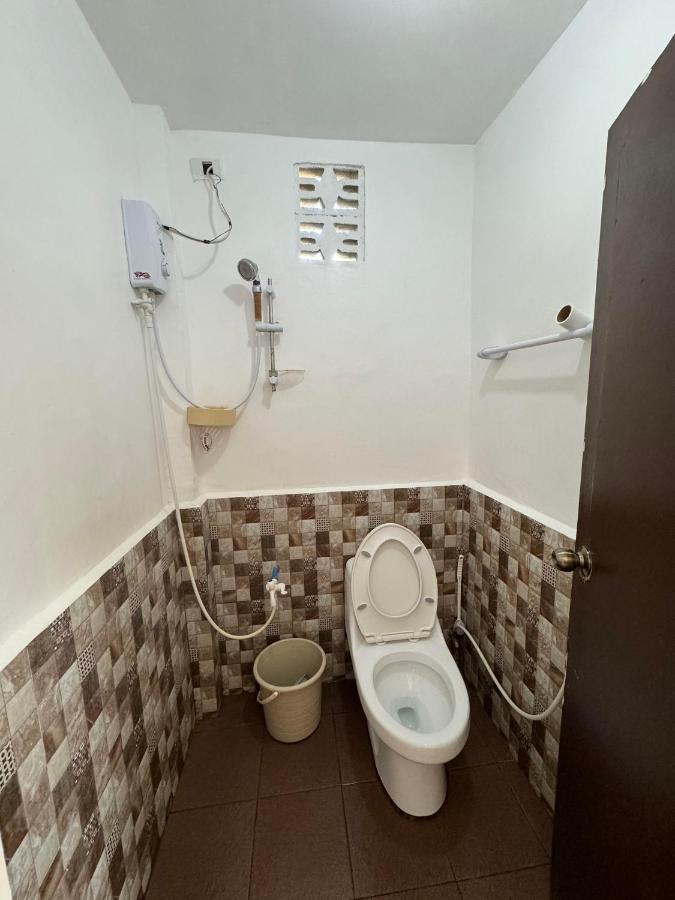 פנגלאו Alona Bohol Backpackers Hostel מראה חיצוני תמונה